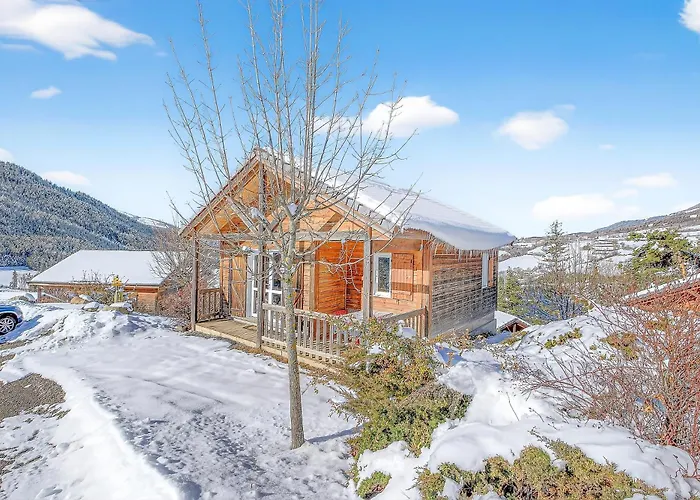 Entier Proche Et Hébergement de vacances Seyne